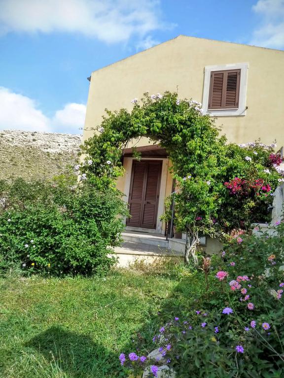 Agriturismo Timpa Del Sole Noto Exterior foto